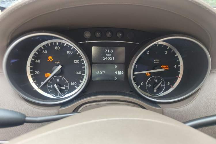 Used Mercedes-Benz GL-Class  Instrument Cluster