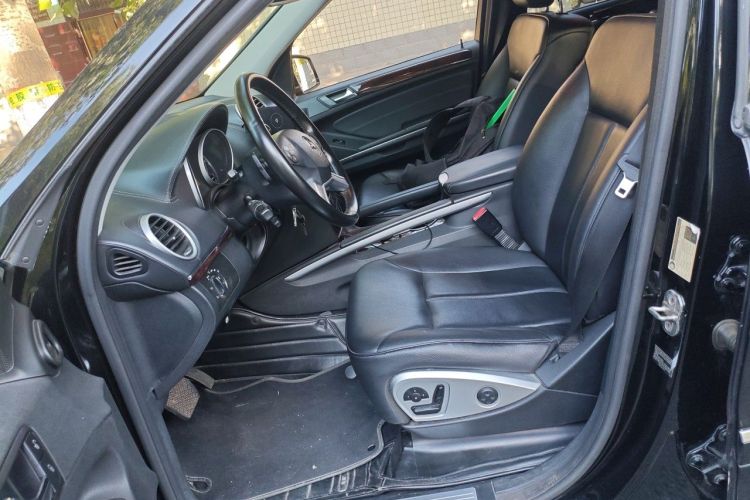 Used Mercedes-Benz GL-Class  Left Front Seat