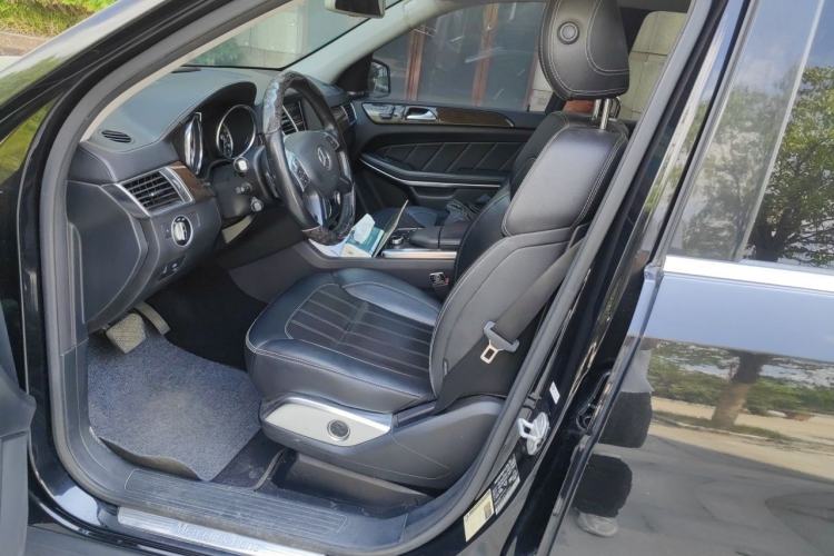 Used Mercedes-Benz GL-Class  Left Front Seat