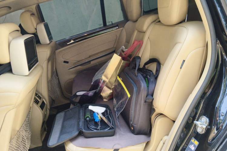 Used Mercedes-Benz GL-Class  Left Rear Seat
