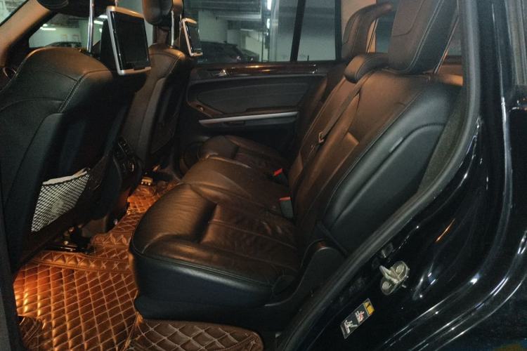Used Mercedes-Benz GL-Class  Left Rear Seat