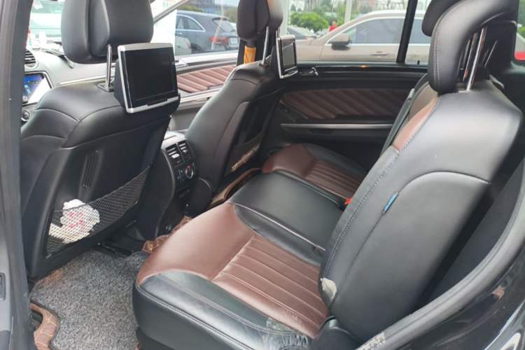 Used Mercedes-Benz GL-Class  Left Rear Seat