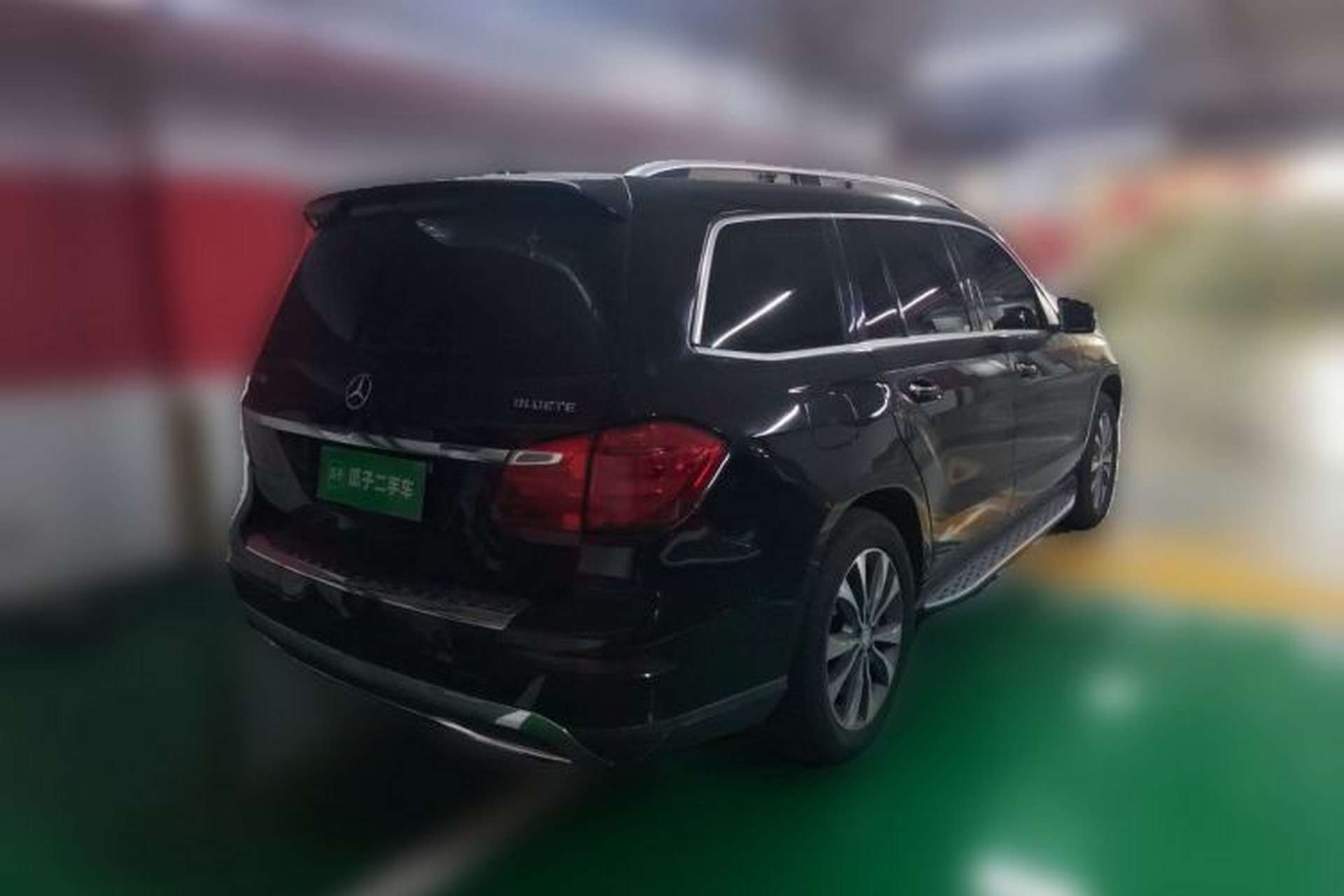 Used Mercedes-Benz GL-Class  Rear Right 45 Deg