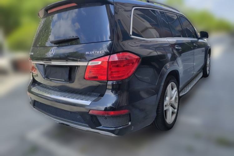 Used Mercedes-Benz GL-Class  Rear Right 45 Deg