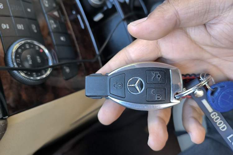 Used Mercedes-Benz GL-Class  Vehicle Key
