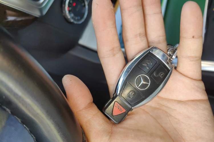 Used Mercedes-Benz GL-Class  Vehicle Key