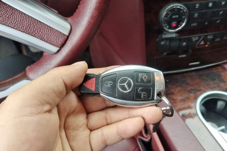 Used Mercedes-Benz GL-Class  Vehicle Key