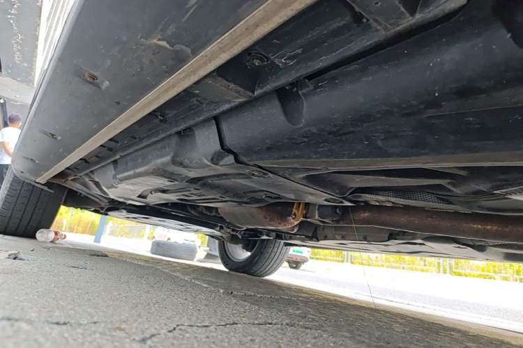 Used Mercedes-Benz GL-Class  Chassis Rear Left