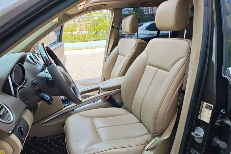 Used Mercedes-Benz GL-Class  Left Front Seat