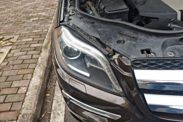 Used Mercedes-Benz GL-Class  Right Front Headlight
