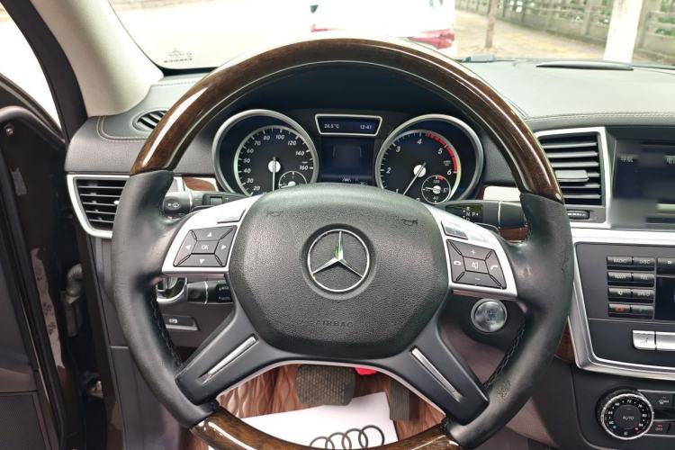 Used Mercedes-Benz GL-Class  Steering Wheel