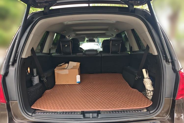 Used Mercedes-Benz GL-Class  Trunk