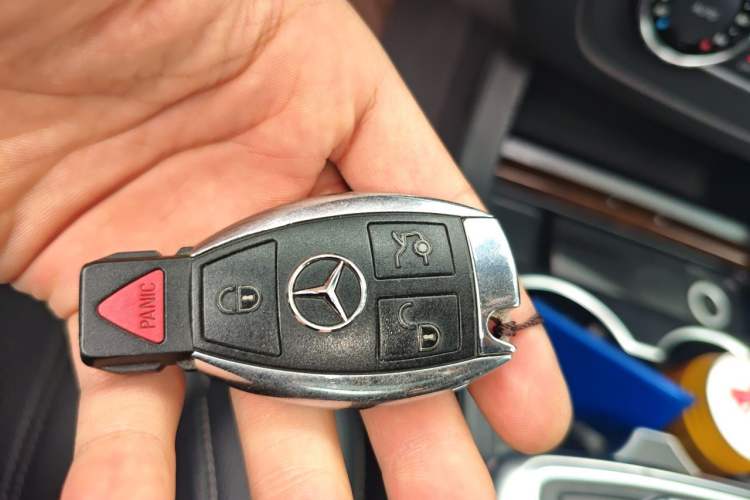 Used Mercedes-Benz GL-Class  Vehicle Key