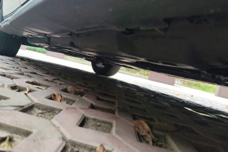 Used Mercedes-Benz GL-Class  Chassis Front Right