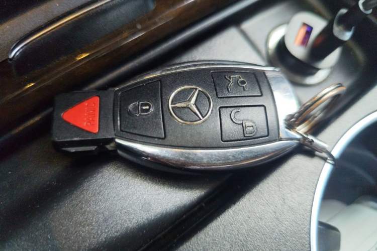 Used Mercedes-Benz GL-Class  Vehicle Key