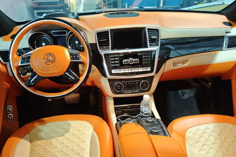 Used Mercedes-Benz GL-Class  Center Console