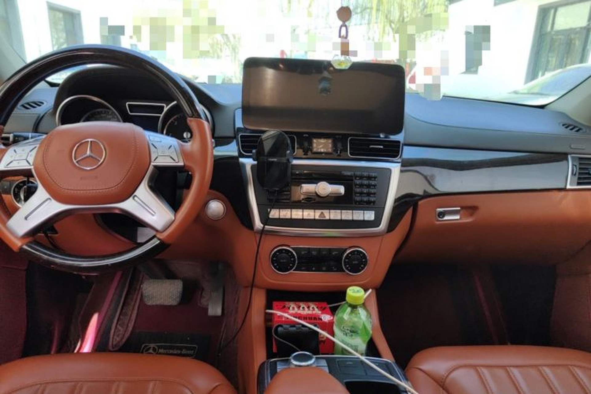 Used Mercedes-Benz GL-Class  Center Console
