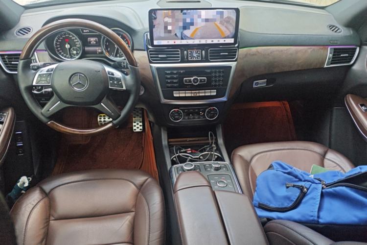 Used Mercedes-Benz GL-Class 2013 GL 500 4MATIC Center Console