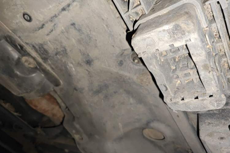 Used Mercedes-Benz GL-Class 2013 GL 500 4MATIC Chassis Front Left