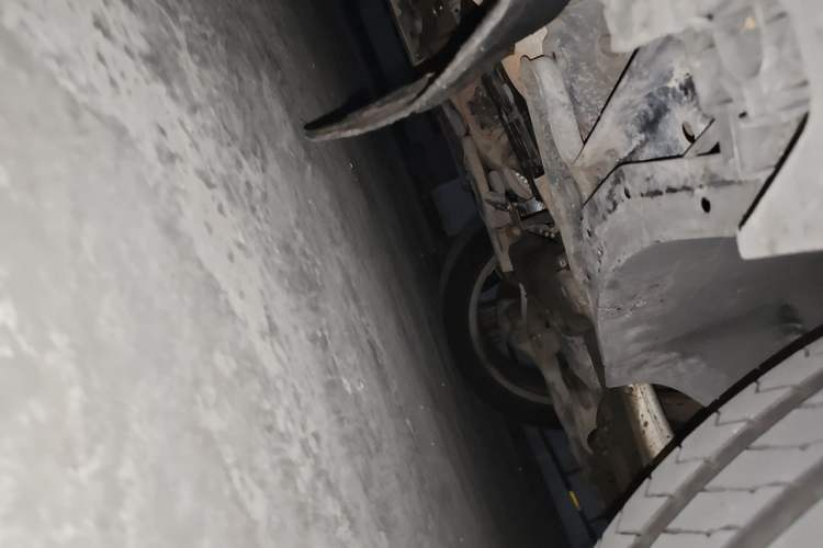 Used Mercedes-Benz GL-Class  Chassis Front Right