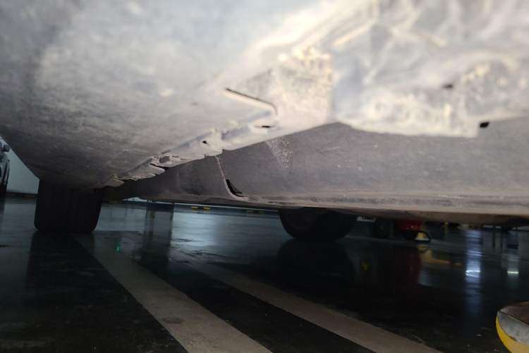 Used Mercedes-Benz GL-Class 2013 GL 500 4MATIC Chassis Rear Left
