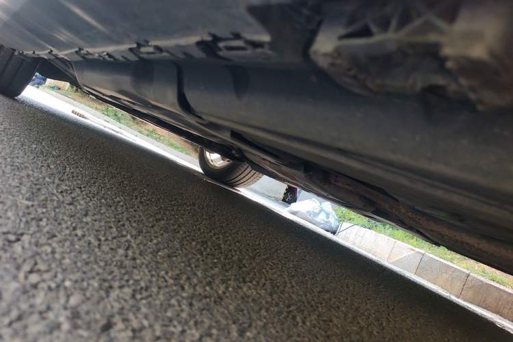 Used Mercedes-Benz GL-Class 2013 GL 500 4MATIC Chassis Rear Left