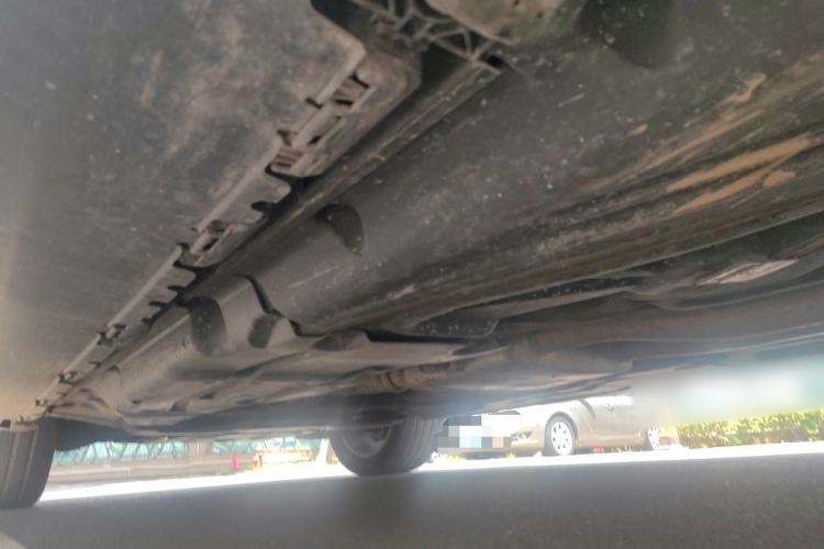 Used Mercedes-Benz GL-Class  Chassis Rear Left