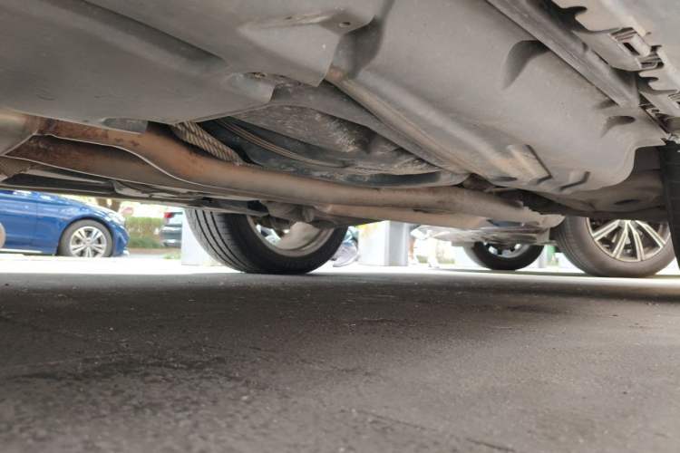 Used Mercedes-Benz GL-Class 2013 GL 500 4MATIC Chassis Rear Left