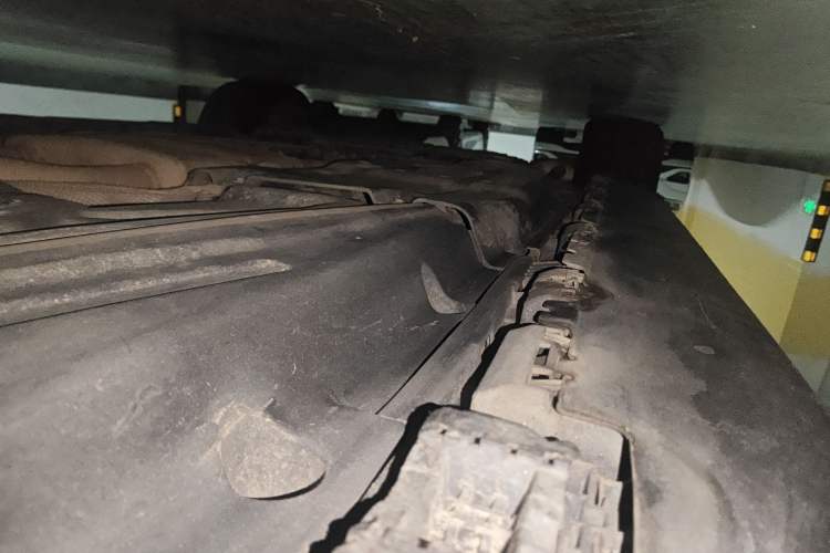 Used Mercedes-Benz GL-Class 2013 GL 500 4MATIC Chassis Rear Left
