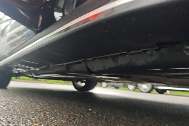 Used Mercedes-Benz GL-Class 2013 GL 500 4MATIC Chassis Rear Left