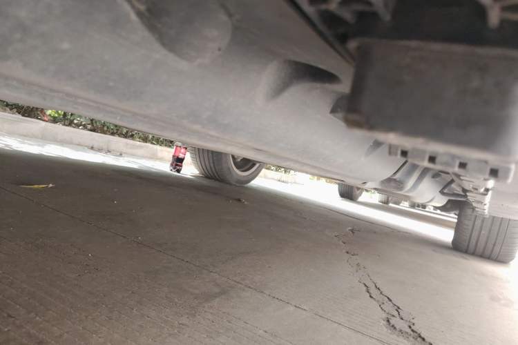 Used Mercedes-Benz GL-Class 2013 GL 500 4MATIC Chassis Rear Right