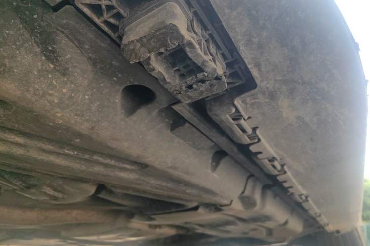 Used Mercedes-Benz GL-Class  Chassis Rear Right