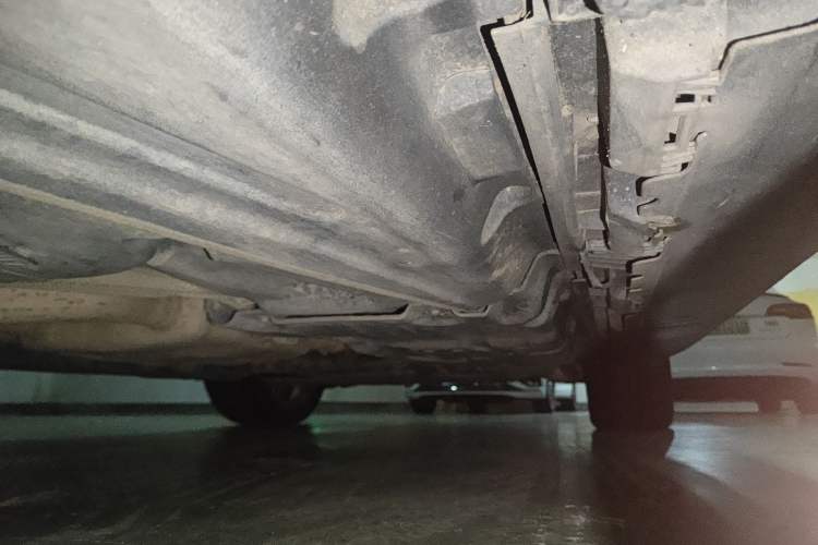 Used Mercedes-Benz GL-Class 2013 GL 500 4MATIC Chassis Rear Right