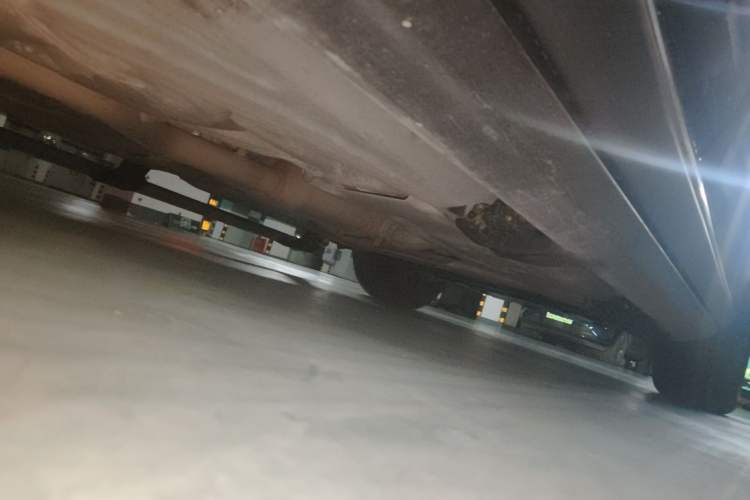 Used Mercedes-Benz GL-Class  Chassis Rear Right