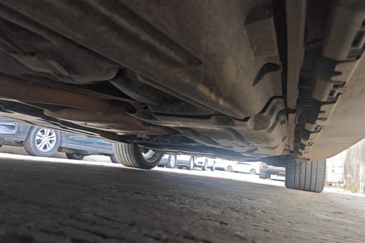 Used Mercedes-Benz GL-Class 2013 GL 500 4MATIC Chassis Rear Right