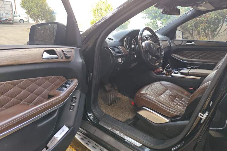 Used Mercedes-Benz GL-Class 2013 GL 500 4MATIC Driver Seat