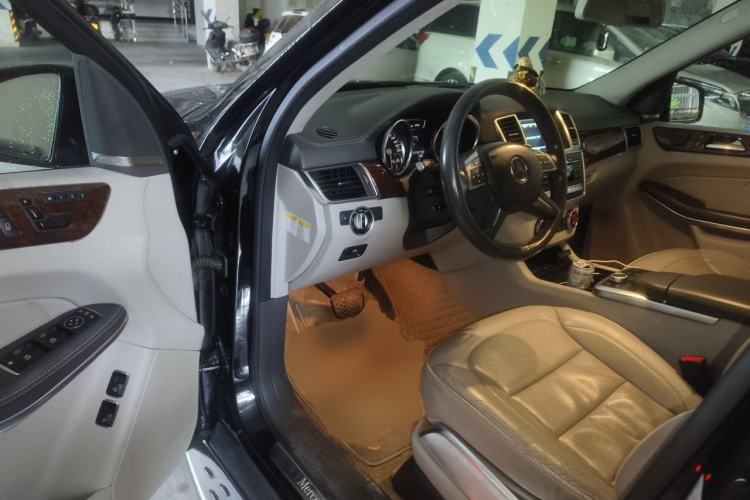 Used Mercedes-Benz GL-Class 2013 GL 500 4MATIC Driver Seat
