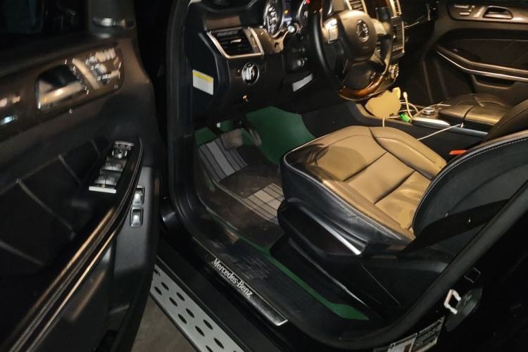 Used Mercedes-Benz GL-Class  Driver Seat