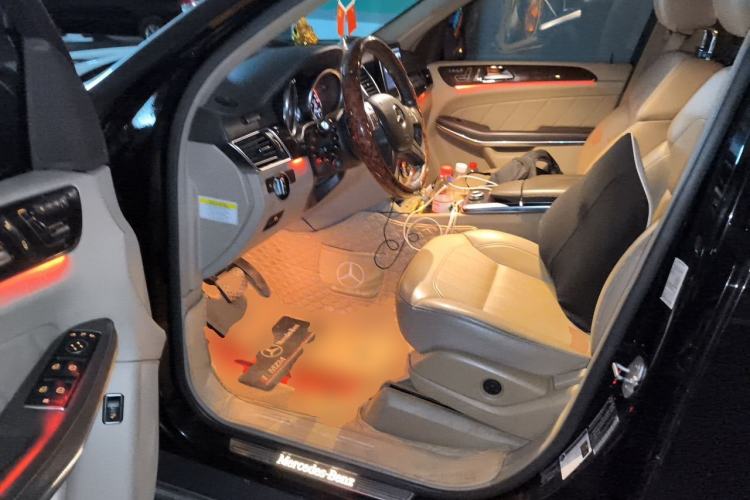 Used Mercedes-Benz GL-Class  Driver Seat