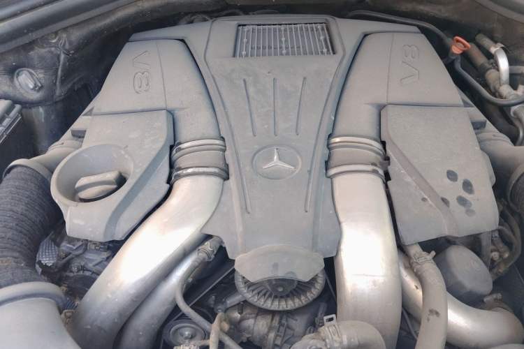 Used Mercedes-Benz GL-Class 2013 GL 500 4MATIC Engine Bay