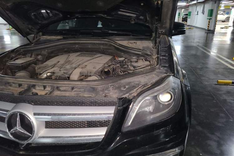 Used Mercedes-Benz GL-Class 2013 GL 500 4MATIC Engine Bay Left