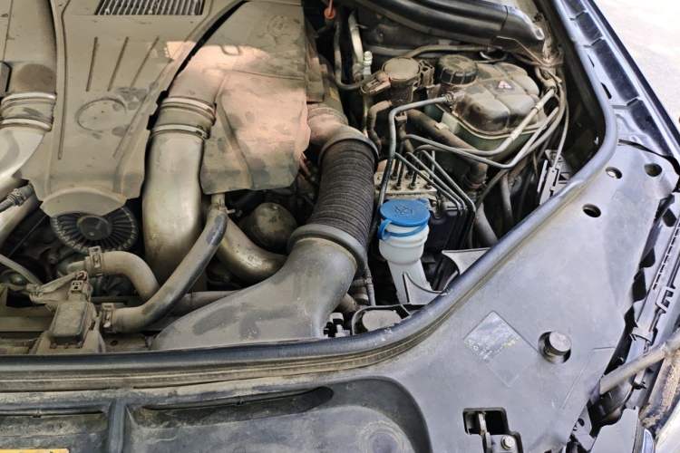 Used Mercedes-Benz GL-Class 2013 GL 500 4MATIC Engine Bay Left