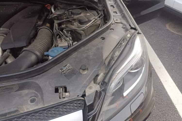 Used Mercedes-Benz GL-Class 2013 GL 500 4MATIC Engine Bay Left