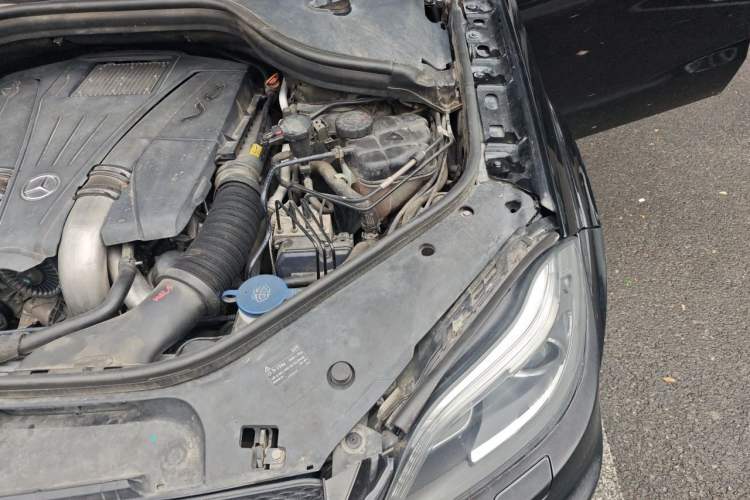 Used Mercedes-Benz GL-Class 2013 GL 500 4MATIC Engine Bay Left