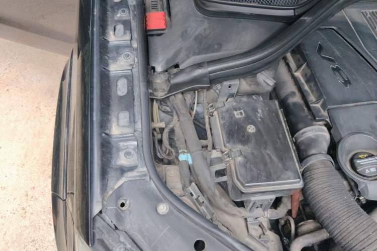 Used Mercedes-Benz GL-Class 2013 GL 500 4MATIC Engine Bay Right