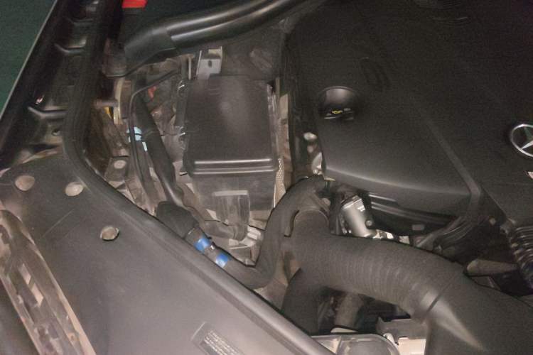 Used Mercedes-Benz GL-Class  Engine Bay Right