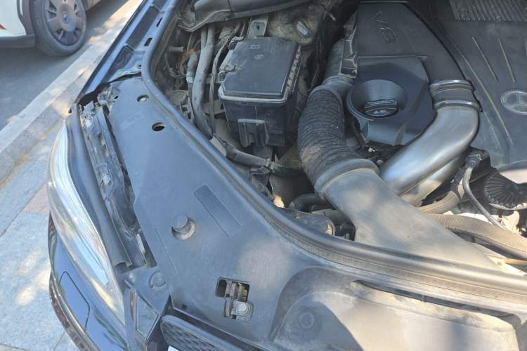 Used Mercedes-Benz GL-Class 2013 GL 500 4MATIC Engine Bay Right