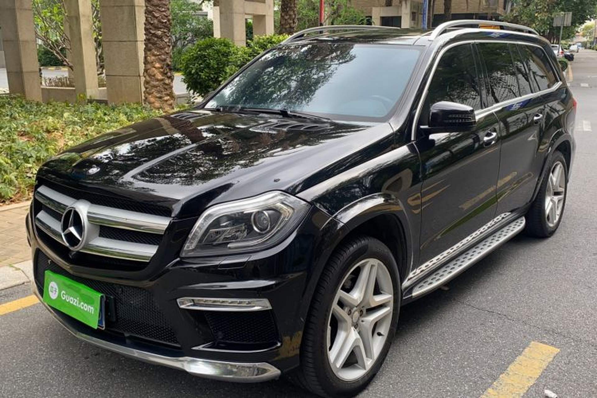 Used Mercedes-Benz GL-Class 2013 GL 500 4MATIC Front Left 45 Deg