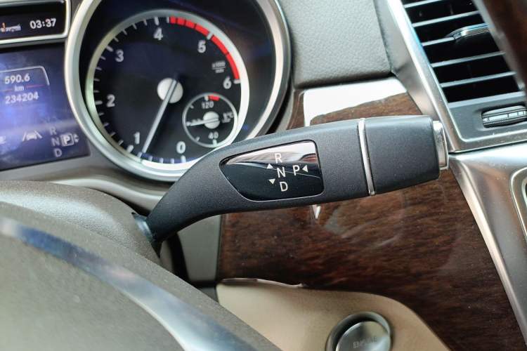 Used Mercedes-Benz GL-Class  Gear Lever