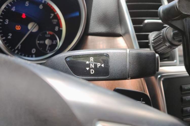 Used Mercedes-Benz GL-Class 2013 GL 500 4MATIC Gear Lever